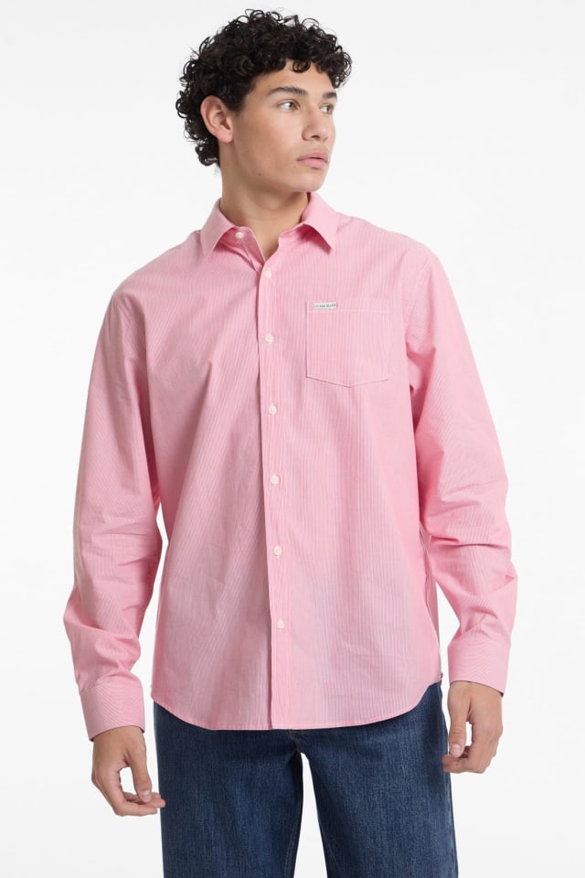 Camisa de rayas con bolsillo