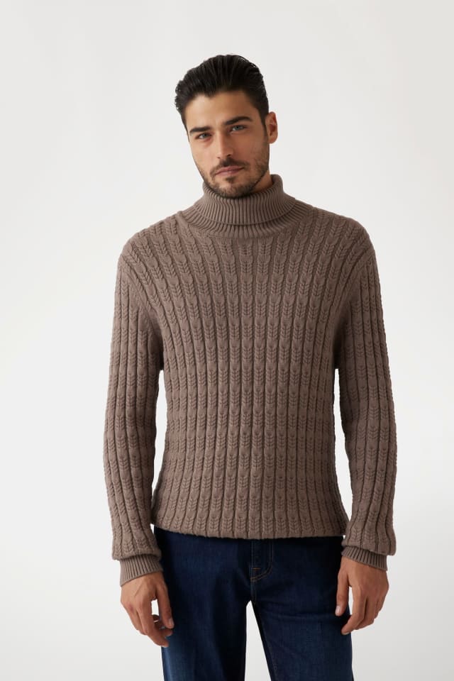 Rollkragenpullover