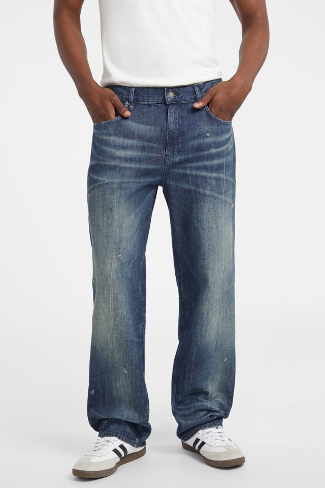 Vaqueros modelo baggy