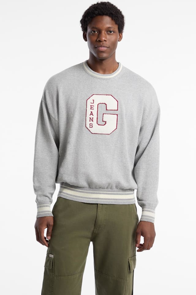 Oversized Pullover Logo