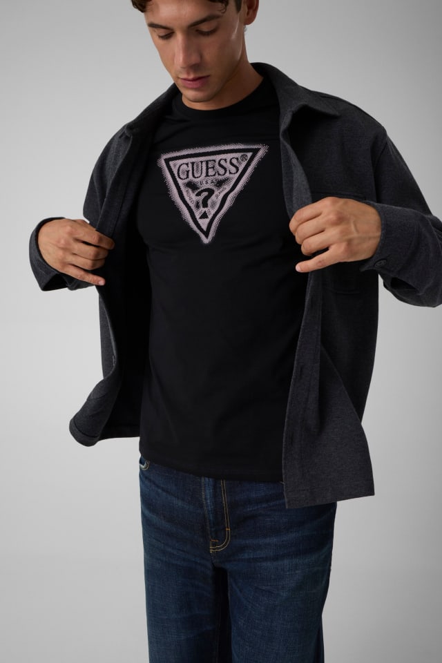 Camiseta com logo