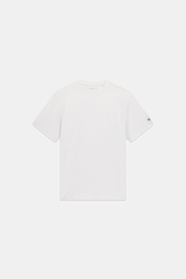 Camiseta com logo por toda a peça