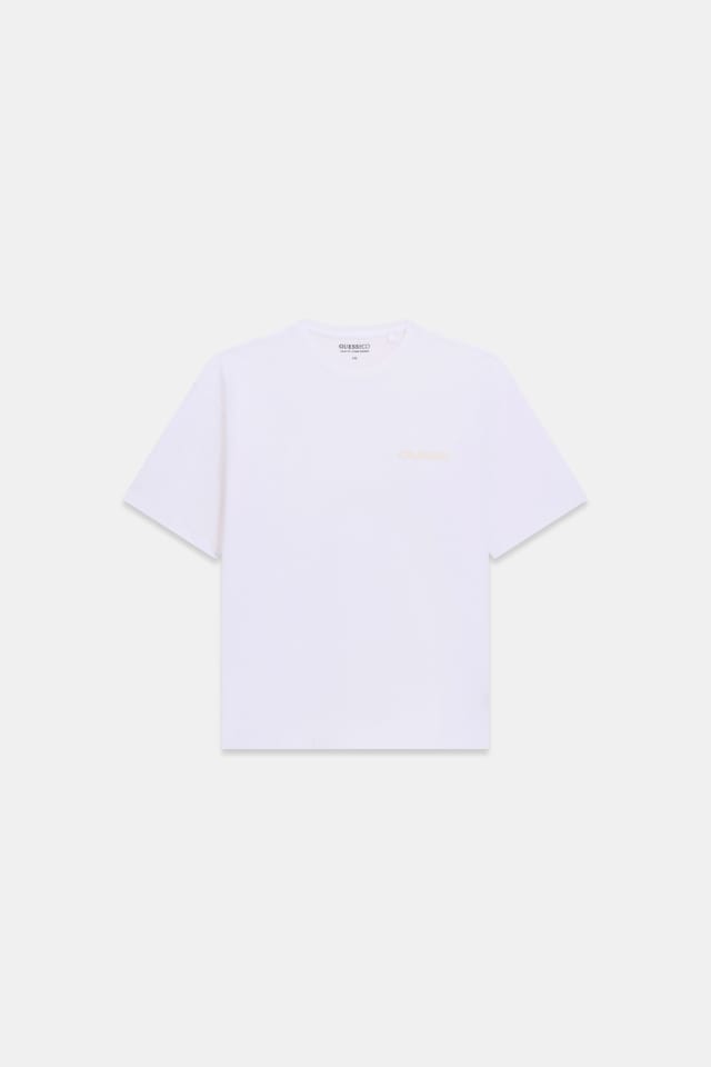Camiseta com logo
