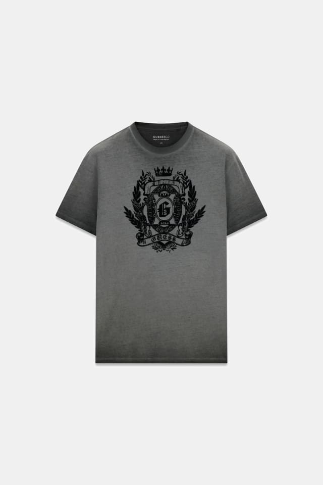 Camiseta com logo impresso