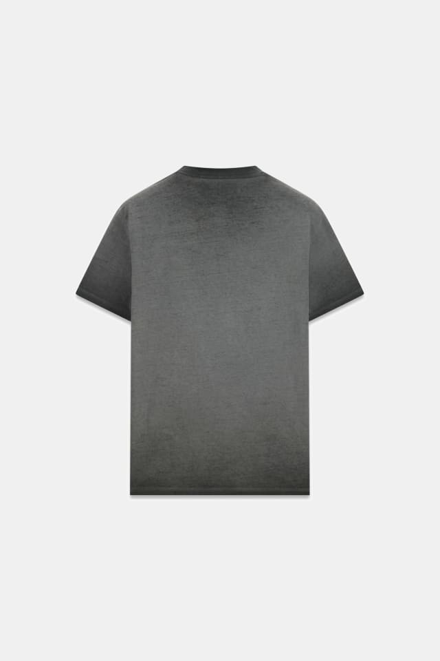 Camiseta com logo impresso
