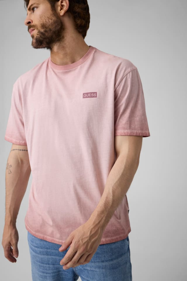 Camiseta com logo