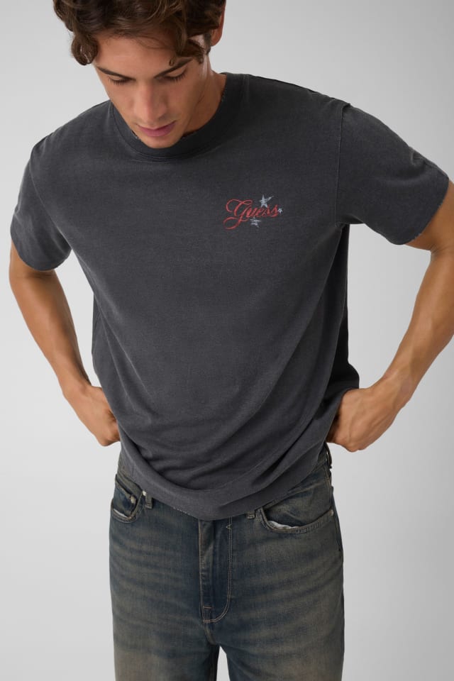 Camiseta com estampa de estrelas