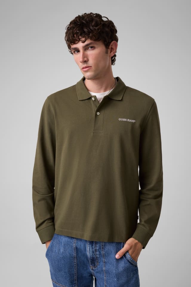 Polo com logotipo bordado