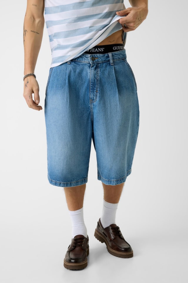 Baggy denim shorts