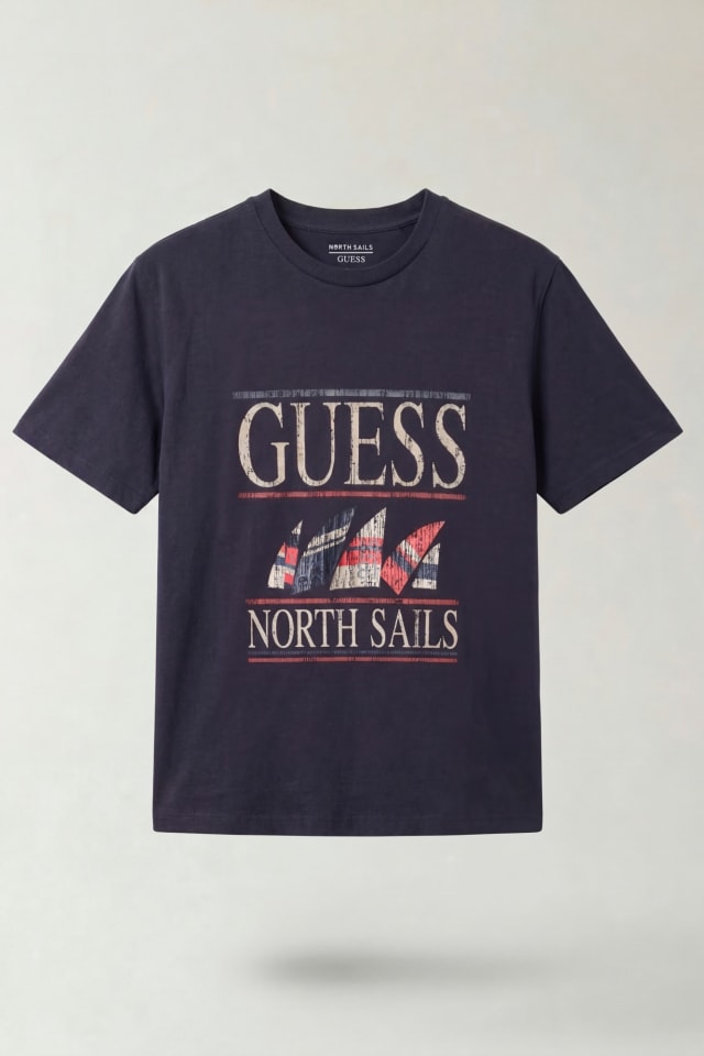 Camiseta con logo estampado