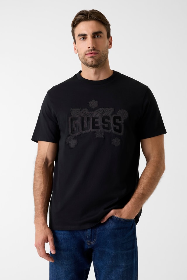 Camiseta logo bordado