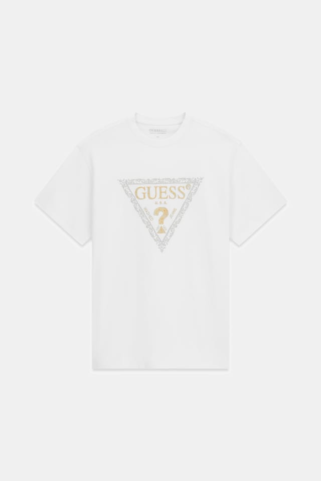 Camiseta com logo triangular