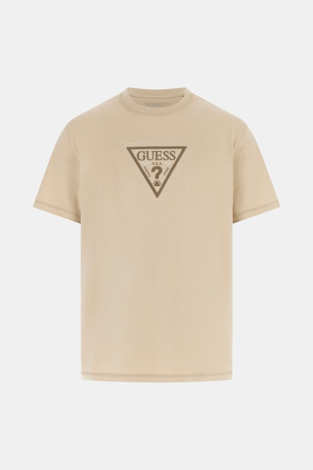 Camiseta com logo triangular