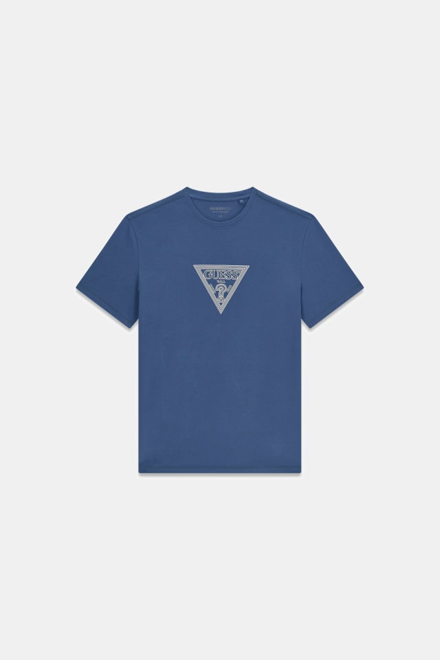 Camiseta com logo estampado