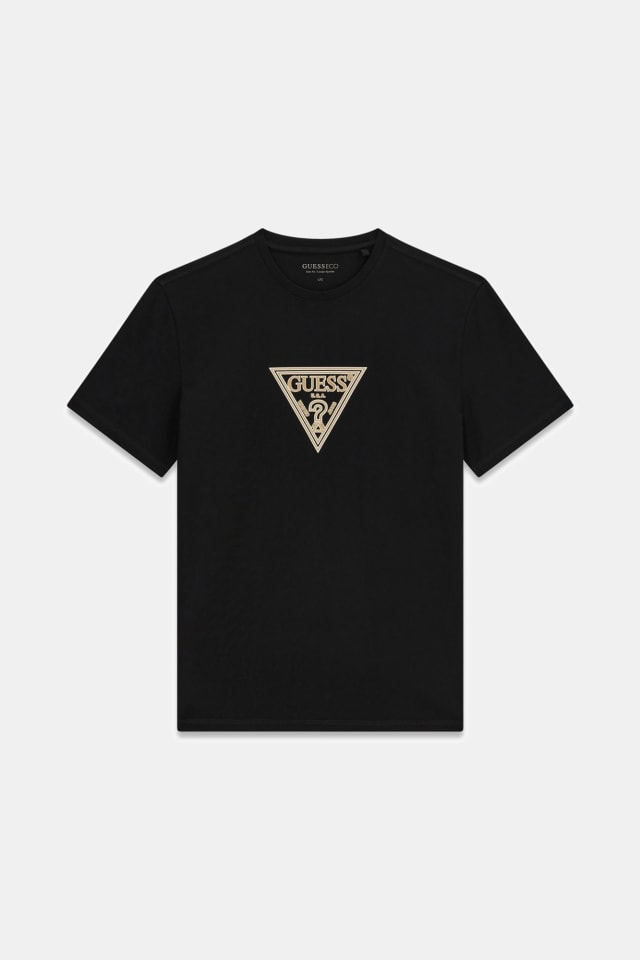Camiseta com logo estampado