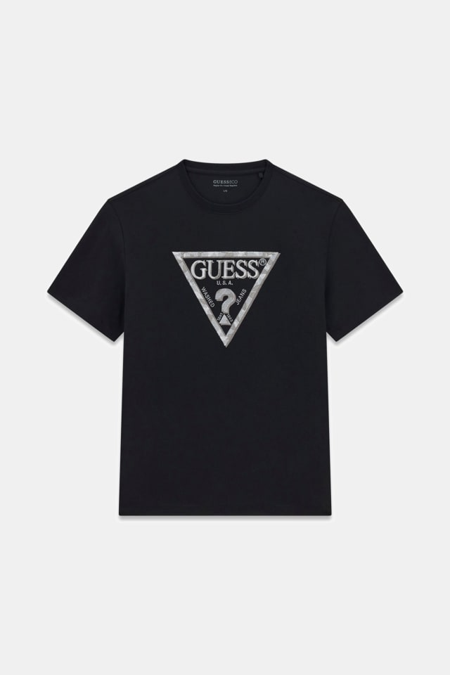 Camiseta con logo de triángulo
