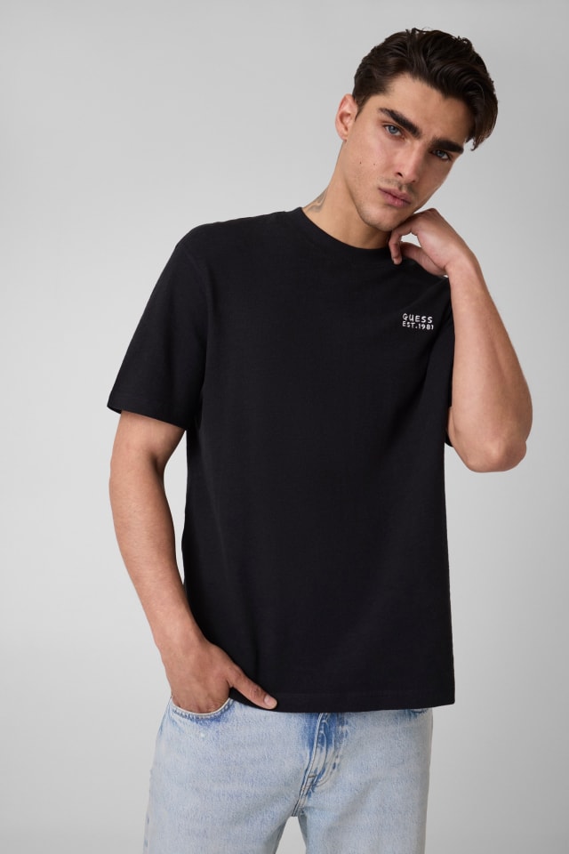 Camiseta con logo oversize