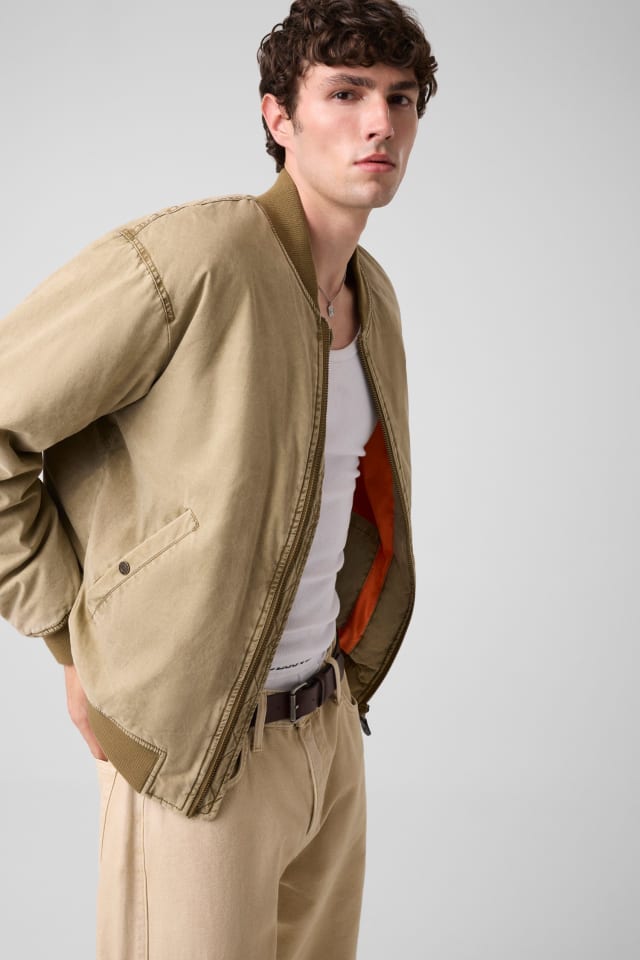 Jaqueta bomber acolchoada