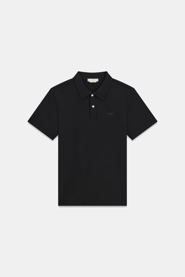 Polo com logo bordado