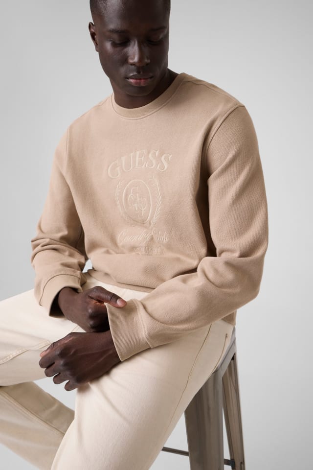 Sudadera con logo bordado