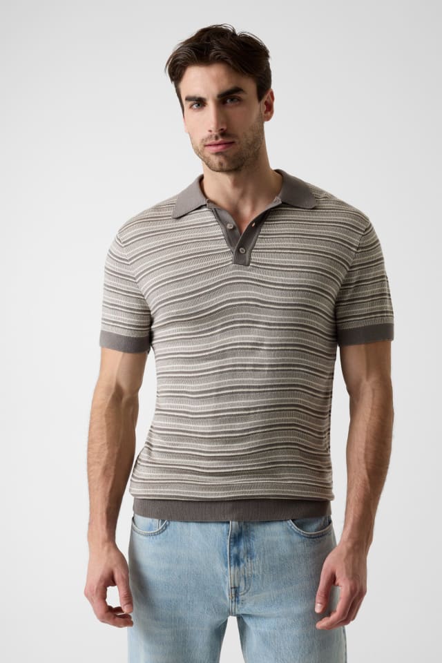 Pull polo ray&eacute;