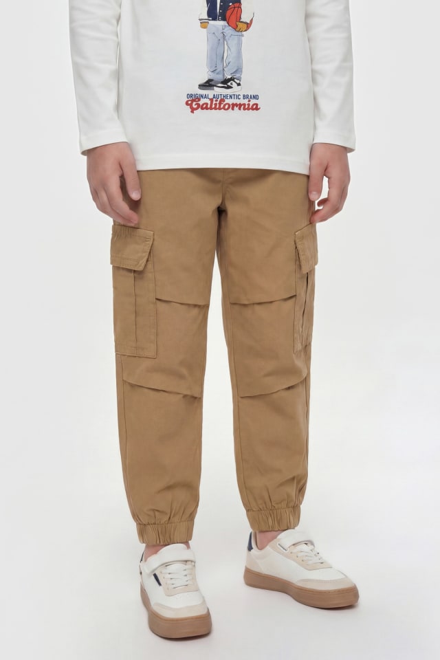 Pantalones cargo de corte oversize