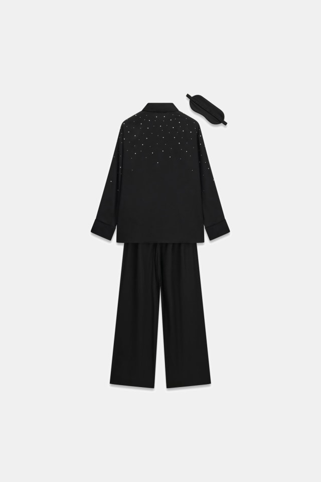 Atena pijamas and mask set