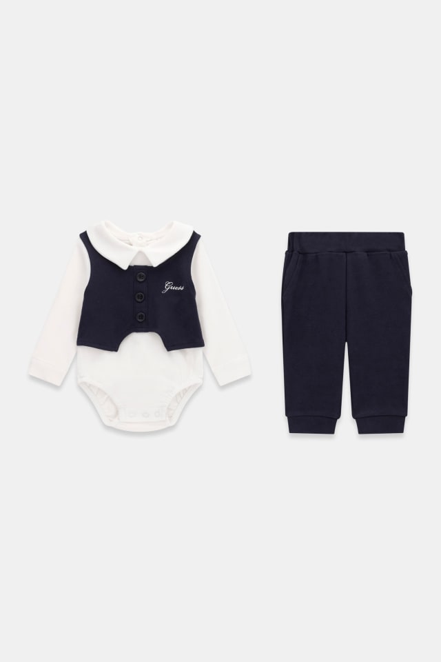 Conjunto de body, chaleco y pantalón