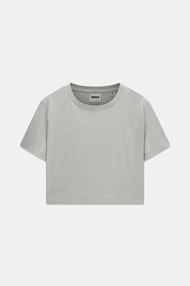 Camiseta corta y amplia