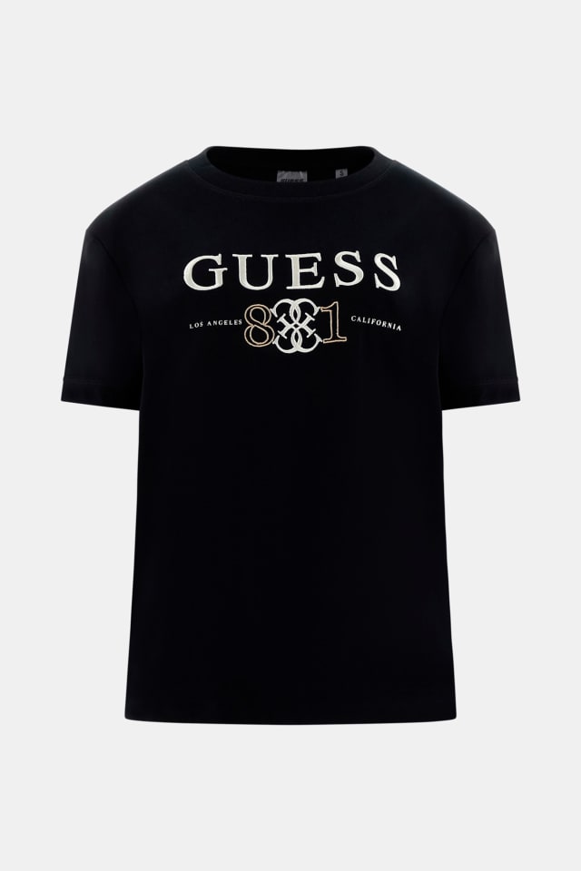Camiseta con logo bordado