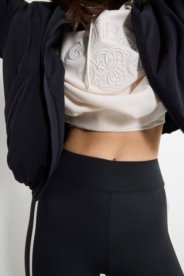 Sweatshirt com logo bordado