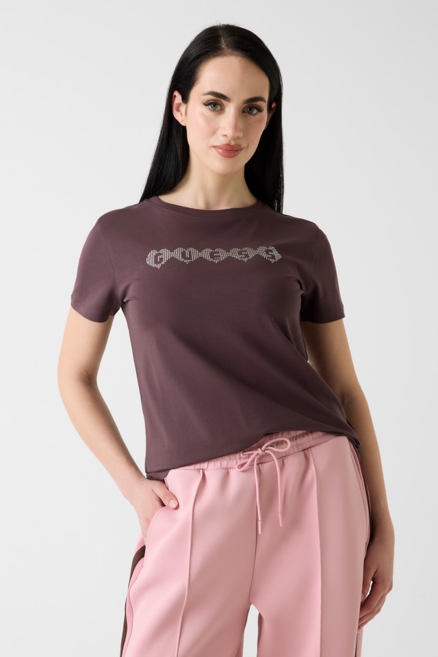 Camiseta con logo de pedrería