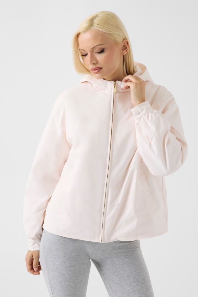 Chaqueta con capucha