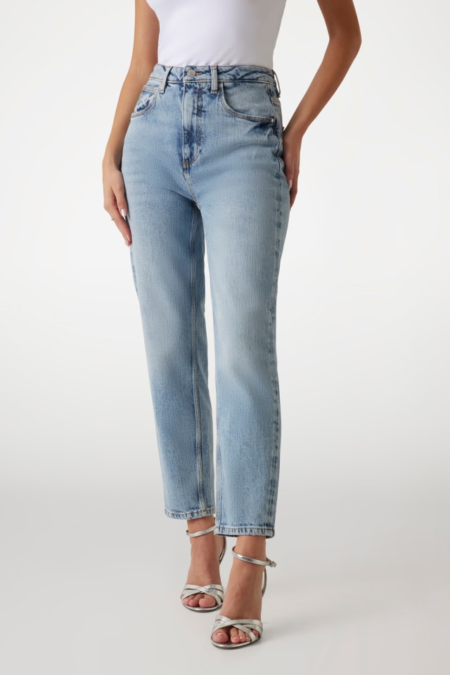 Vaqueros mom fit