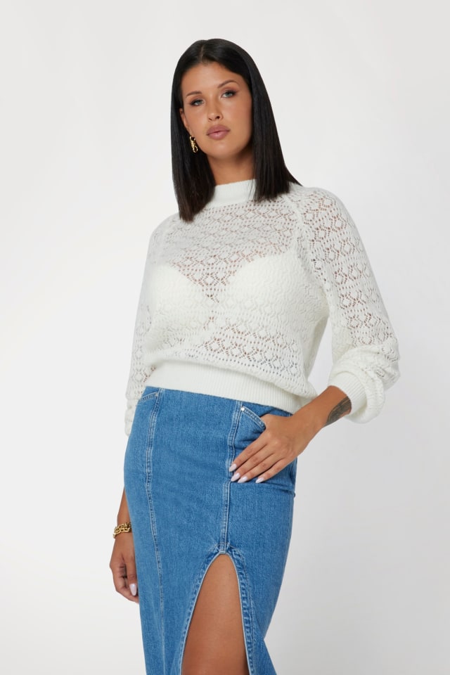 Camisola em mistura de lã rendada