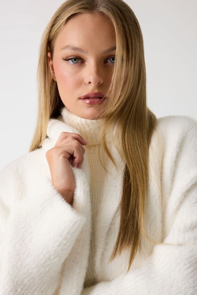 GUESS® Tüylü iplikten relaxed hırka Kadın