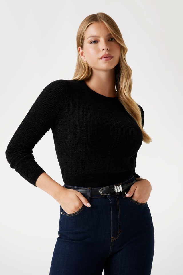 Camisola curta de malha entrançada