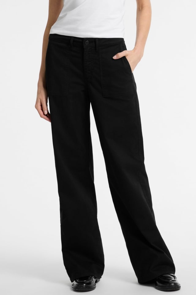 Pantalón ancho