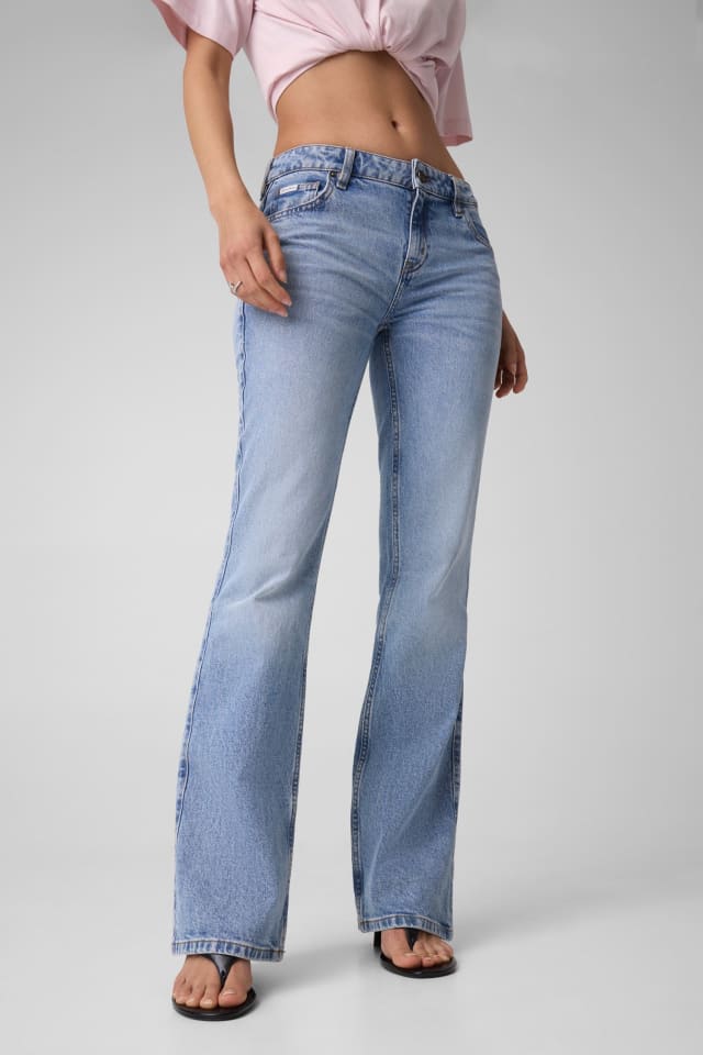 G09 Bootcut Jeans