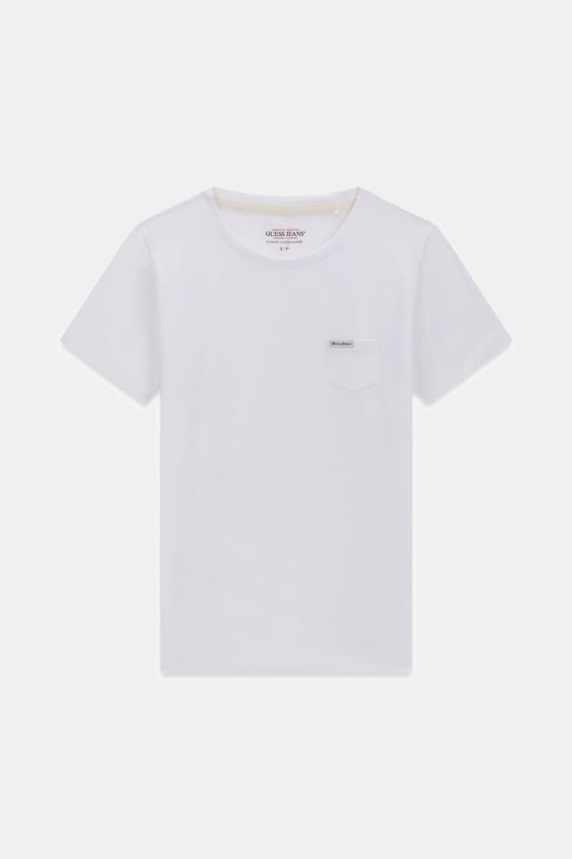 Camiseta corte slim con bolsillo