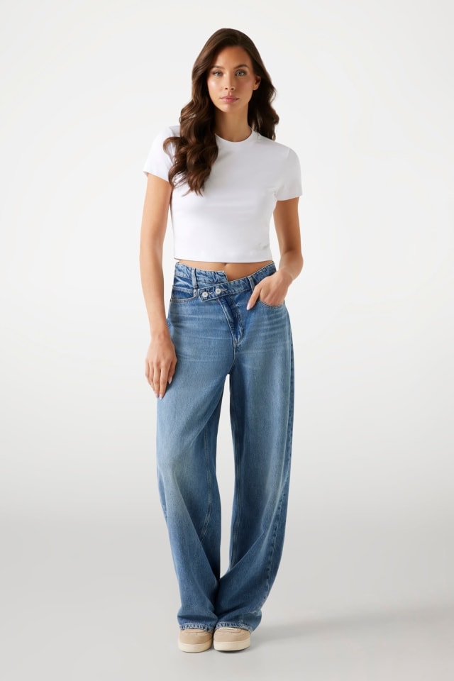 Mid-rise wide-leg jeans