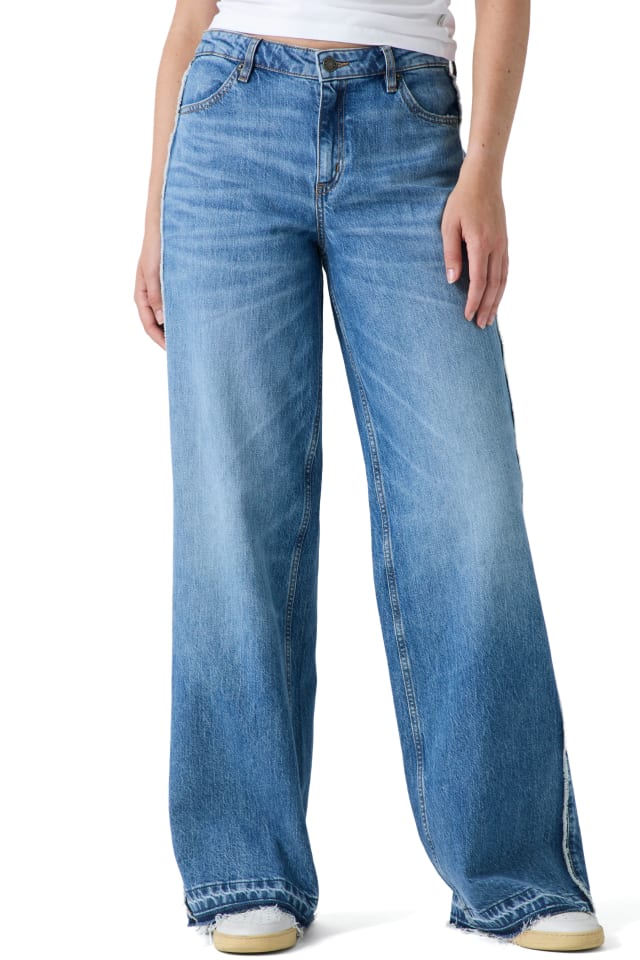 Calça jeans G11 de perna larga com costura lateral