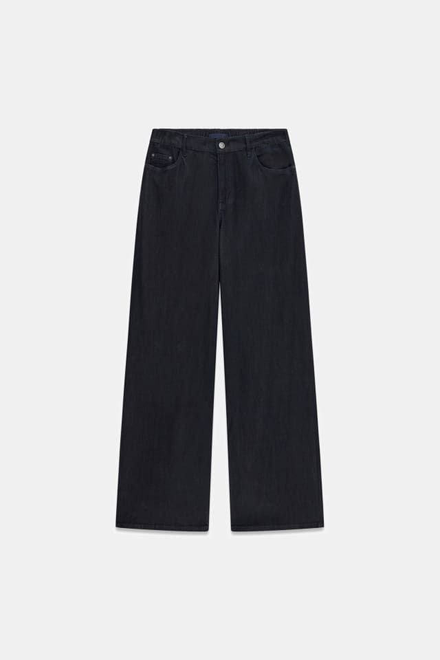 calças jeans largas e folgadas