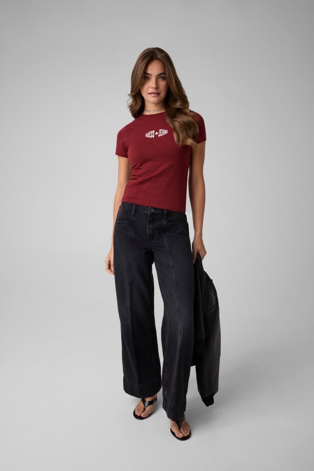 Bedrucktes, schmal geschnittenes T-Shirt