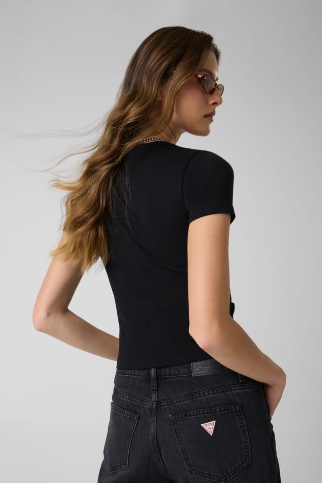 Extra-schmal geschnittenes T-Shirt
