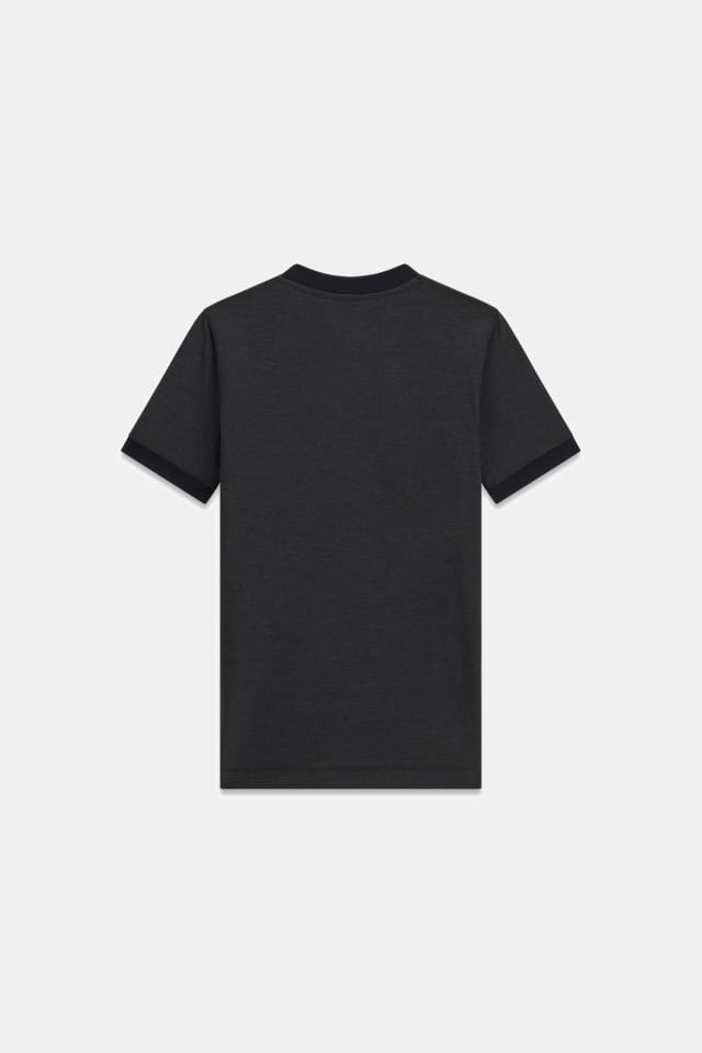 Camiseta con pedrería