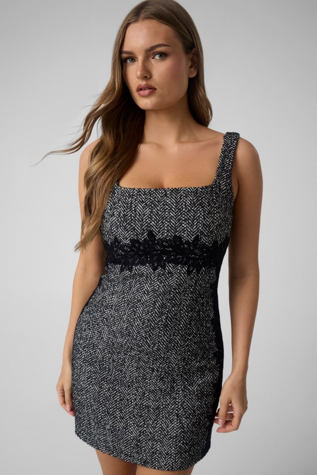 Vestido curto espinha de peixe
