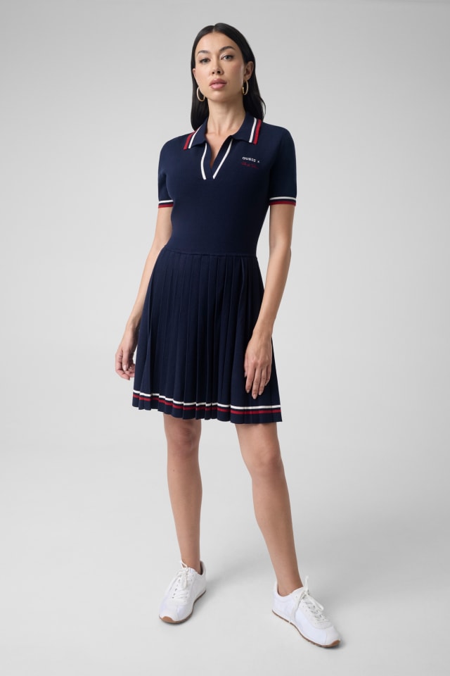 vestido curto de malha polo