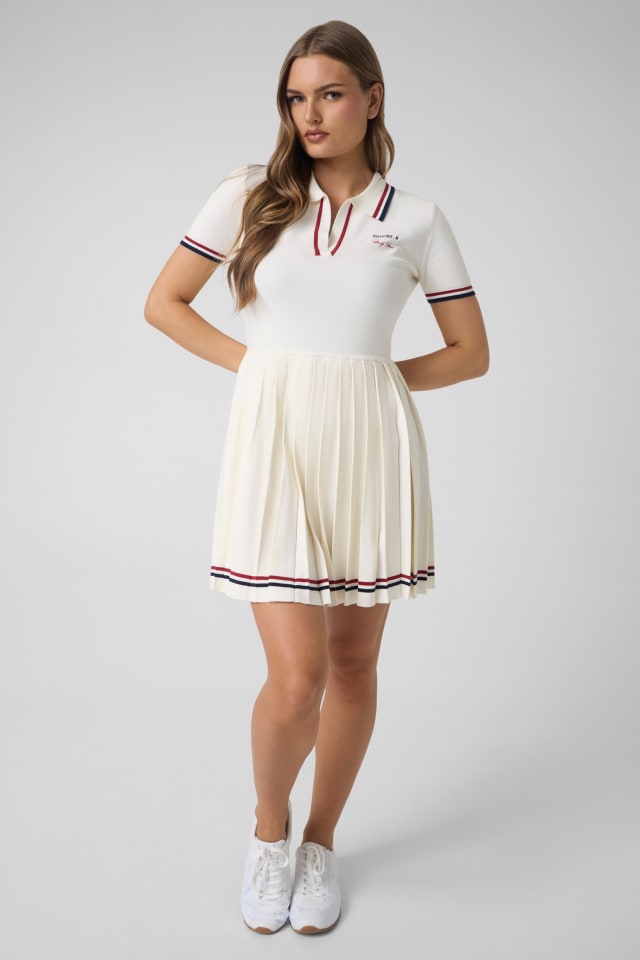 vestido curto de malha polo