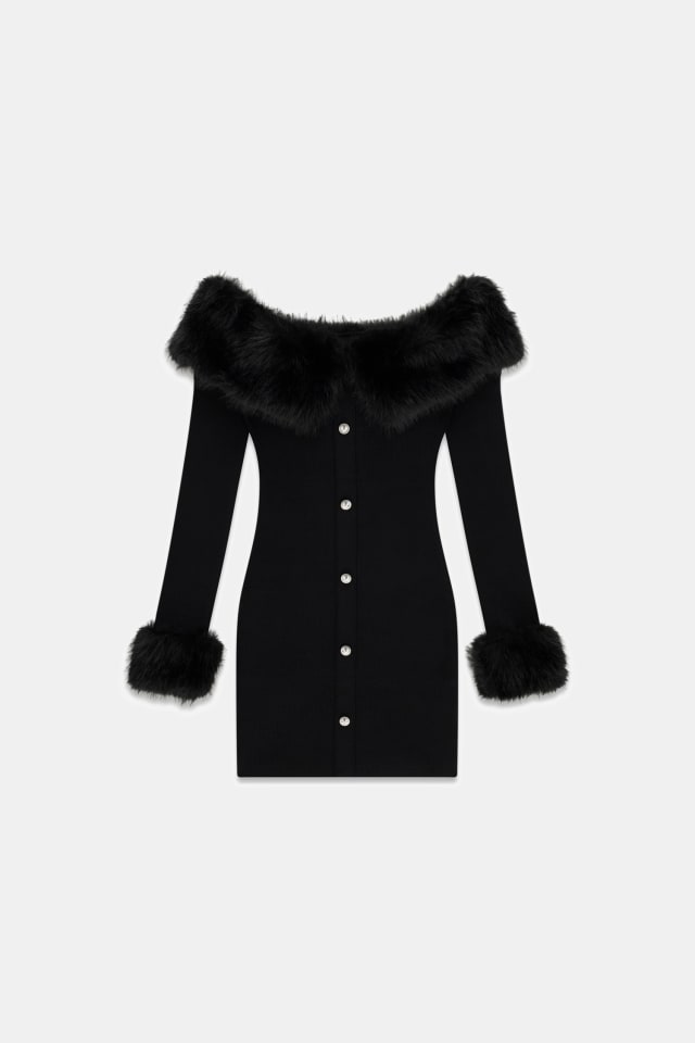 Vestido curto ombro a ombro